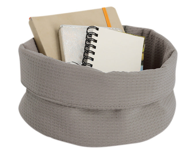 Eleganter Aufbewahrungskorb aus Waffelpiqué in Taupe, ideal für stilvolle Organisation, Maße: Ø 25x13 cm, von ZELLER PRESENT.