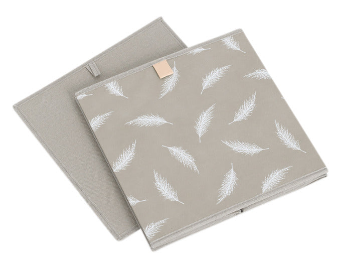 Praktische ZELLER Feather Aufbewahrungsbox in Taupe, 32x32x32 cm, aus Vlies, ideal für stilvolle und ordentliche Aufbewahrung.