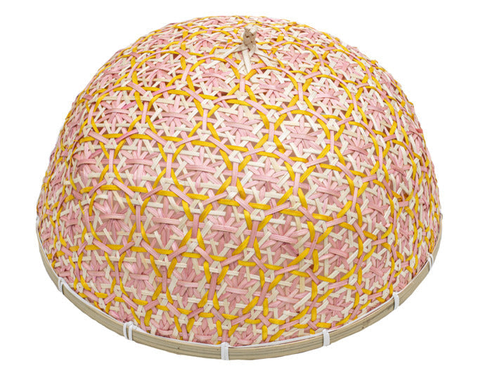 LADELLE Abdeckhaube für Lebensmittel geflochten Bamboo pink/gelb ø 34x18 cm in  präsentiert im Onlineshop von KAQTU Design AG. Haustierbedarf ist von LADELLE