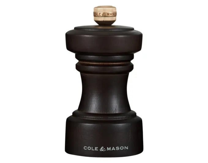 COLE&MASON Salzmühle Hoxton Buche dunkel 10.4x5.5x5.5 cm in  präsentiert im Onlineshop von KAQTU Design AG. Salz & Pfeffer ist von COLE & MASON