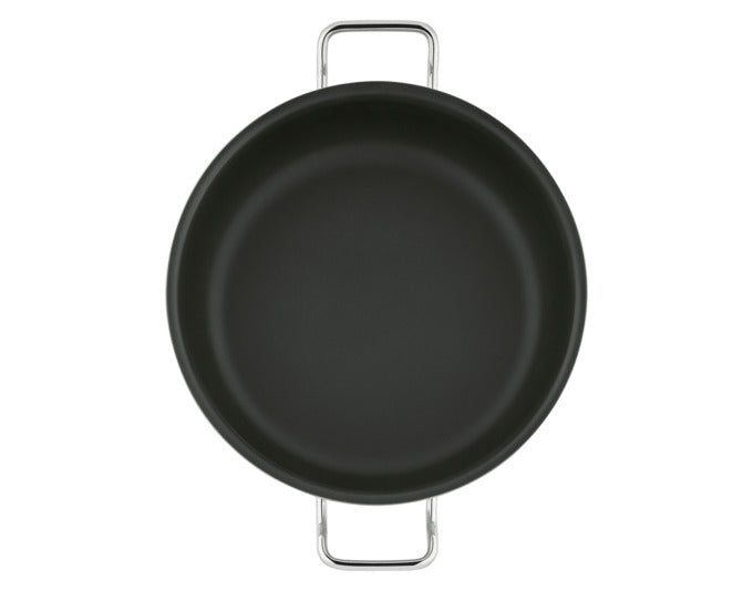 Die SPRING Servierpfanne Brigade Ultimate XL ø 24 cm bietet exzellente Wärmeleitung und ist ideal für vielseitiges Kochen.