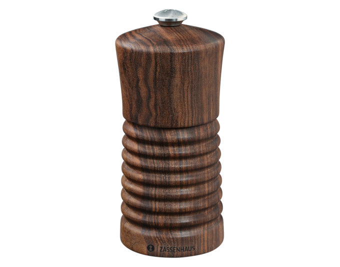 ZASSENHAUS Pfeffermühle Heilbronn 13x5.8 cm Nussbaum in  präsentiert im Onlineshop von KAQTU Design AG. Salz & Pfeffer ist von ZASSENHAUS