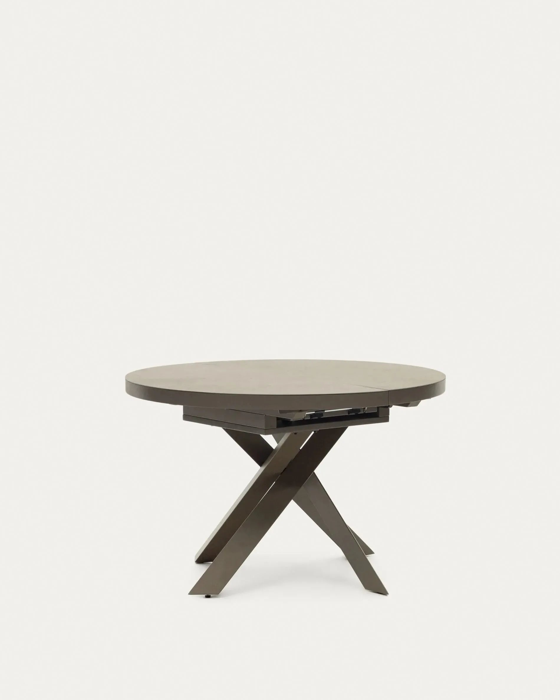 Eleganter runder Ausziehtisch mit strapazierfähiger Feinsteinzeugplatte und braunen Stahlbeinen, Ø 120-160 cm, perfekt für modernes Wohnen.