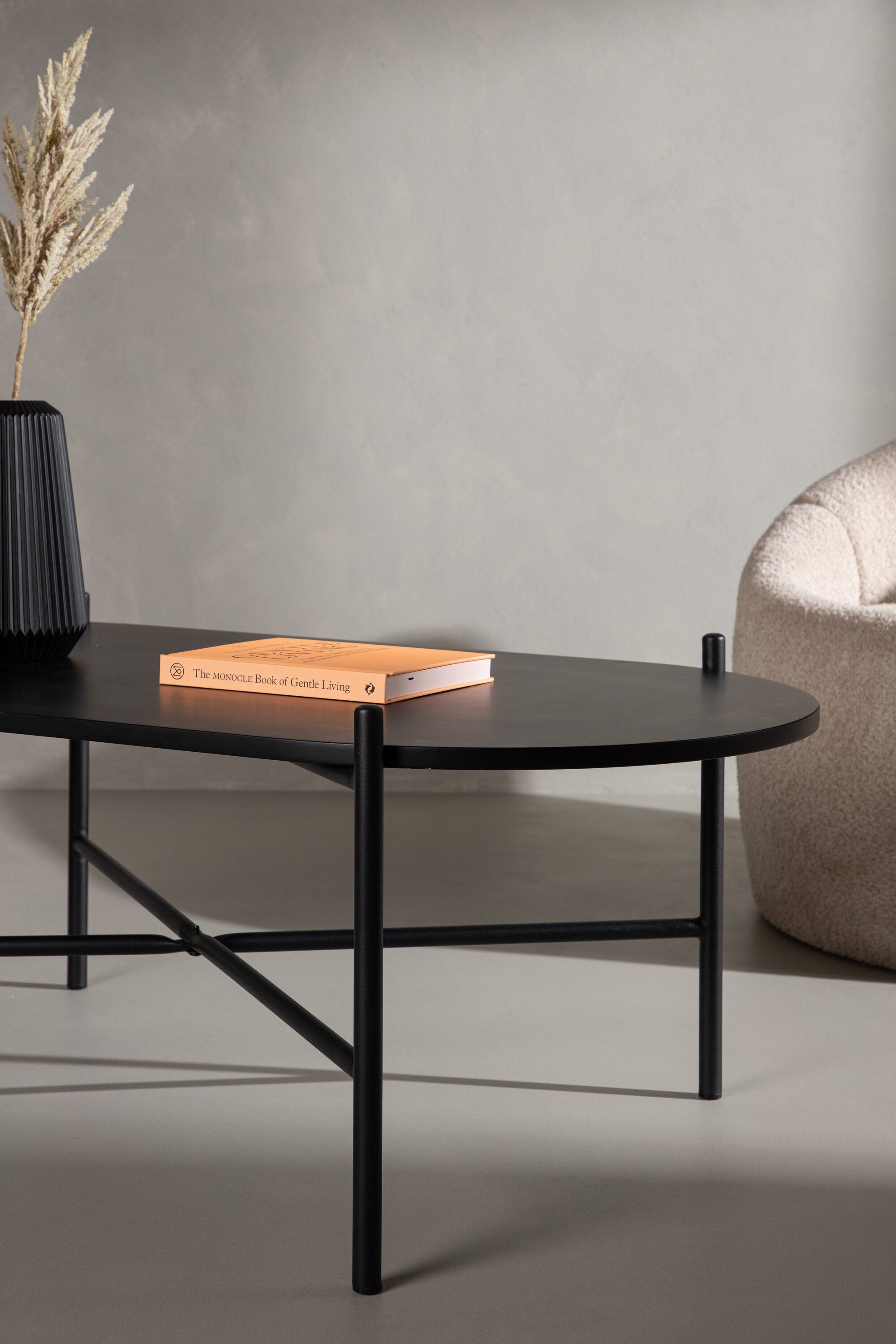 Pueblo Beistelltisch in Schwarz präsentiert im Onlineshop von KAQTU Design AG. Beistelltisch ist von Venture Home