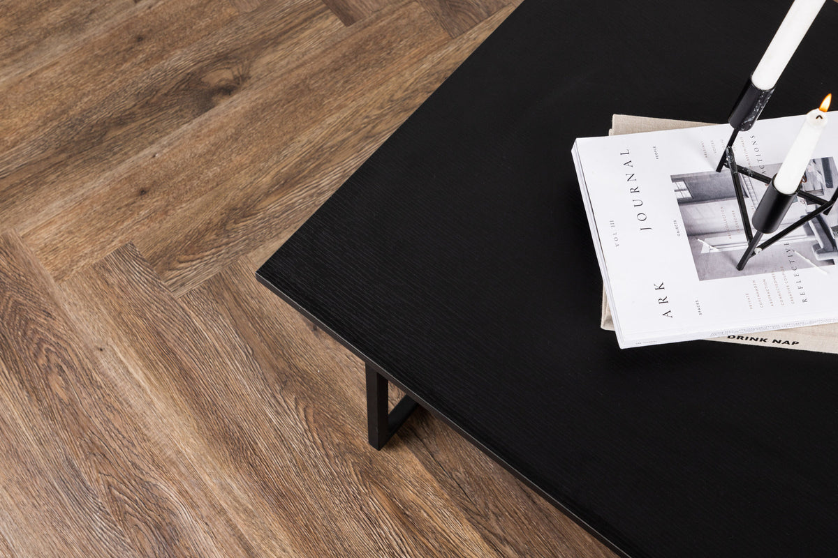 Pryor Beistelltisch in Schwarz präsentiert im Onlineshop von KAQTU Design AG. Beistelltisch ist von Venture Home