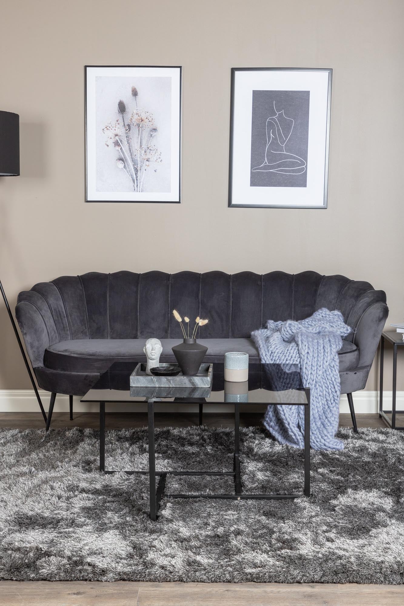 Calais Sofa in Dunkelgrau präsentiert im Onlineshop von KAQTU Design AG. 3er Sofa ist von Venture Home