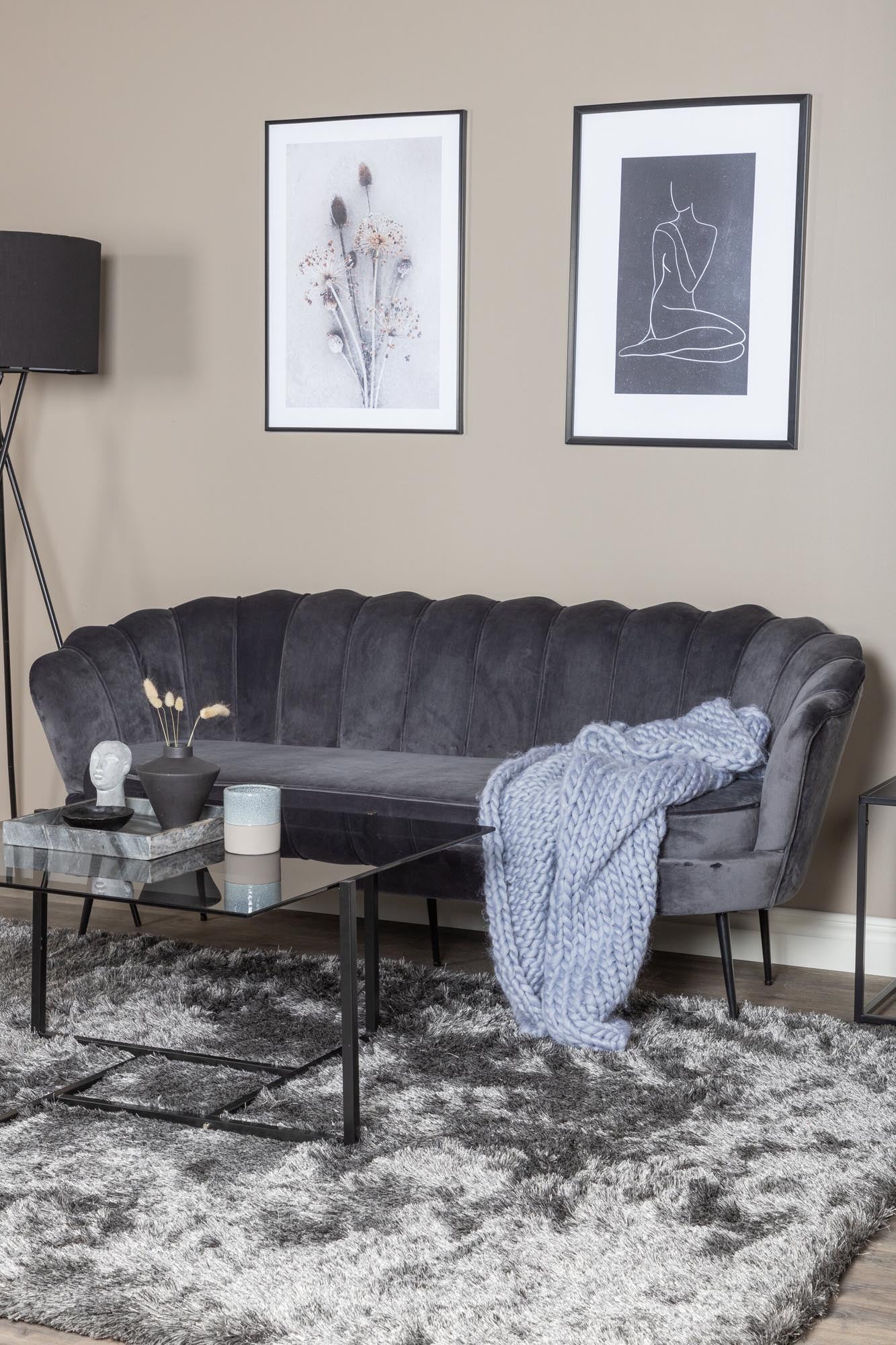 Calais Sofa in Dunkelgrau präsentiert im Onlineshop von KAQTU Design AG. 3er Sofa ist von Venture Home