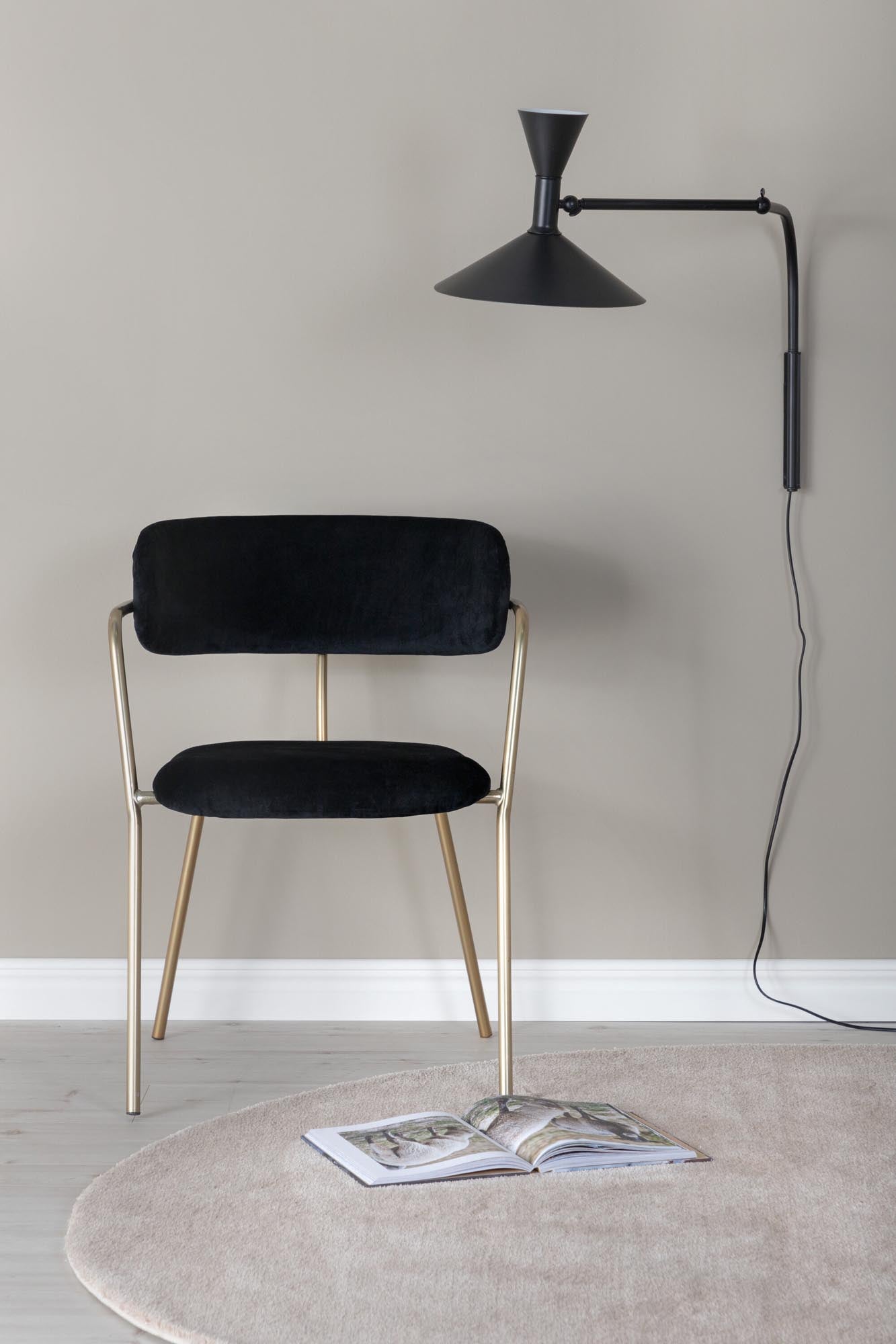 Arrow Armlehnstuhl in Schwarz/Gold präsentiert im Onlineshop von KAQTU Design AG. Stuhl mit Armlehne ist von Venture Home