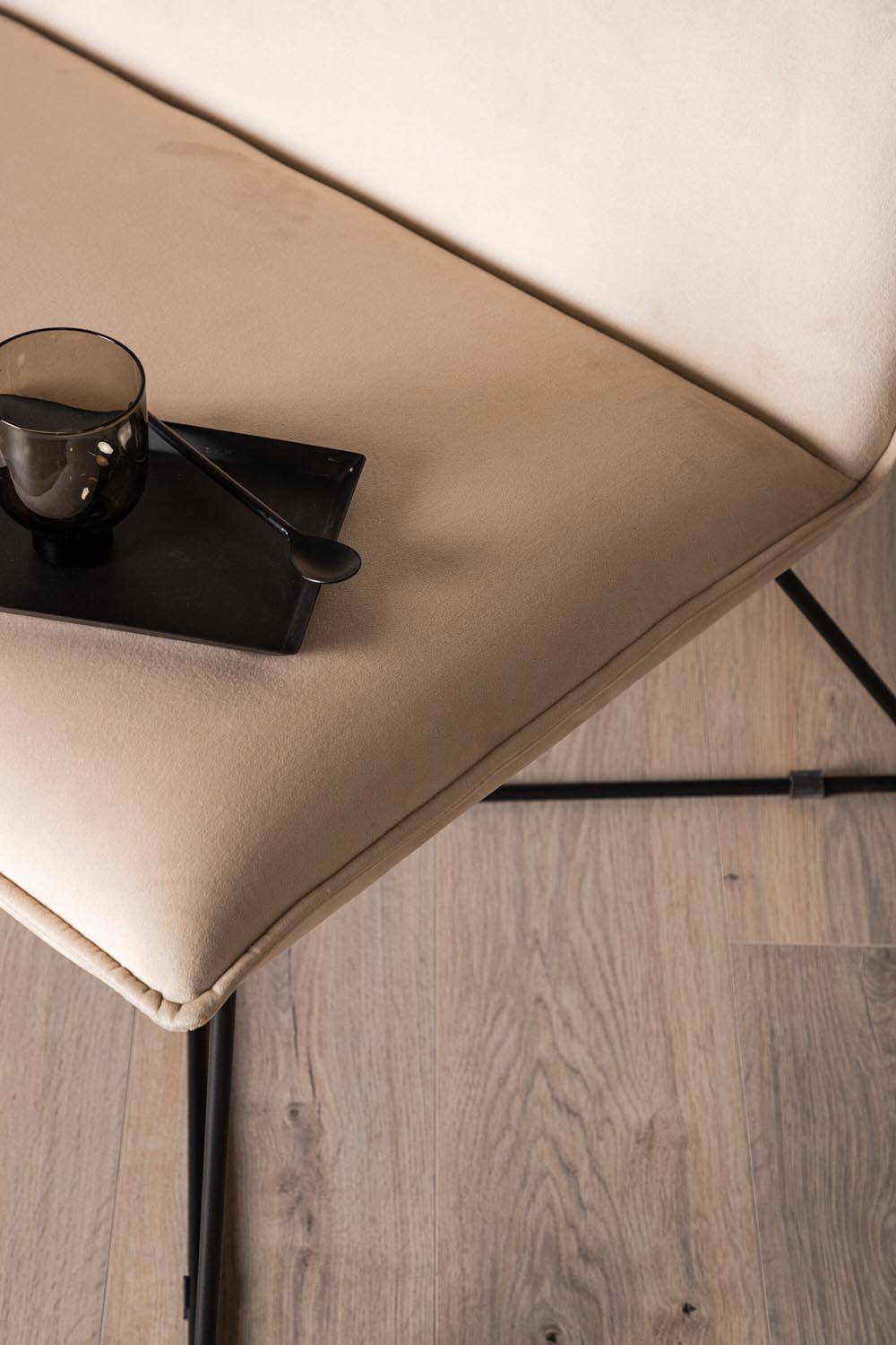 X-Lounge Sessel in Beige präsentiert im Onlineshop von KAQTU Design AG. Sessel ist von Venture Home