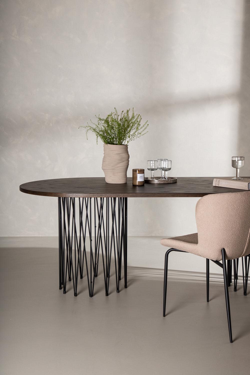 Stone Tisch in Mokka präsentiert im Onlineshop von KAQTU Design AG. Esstisch ist von Furniture Fashion