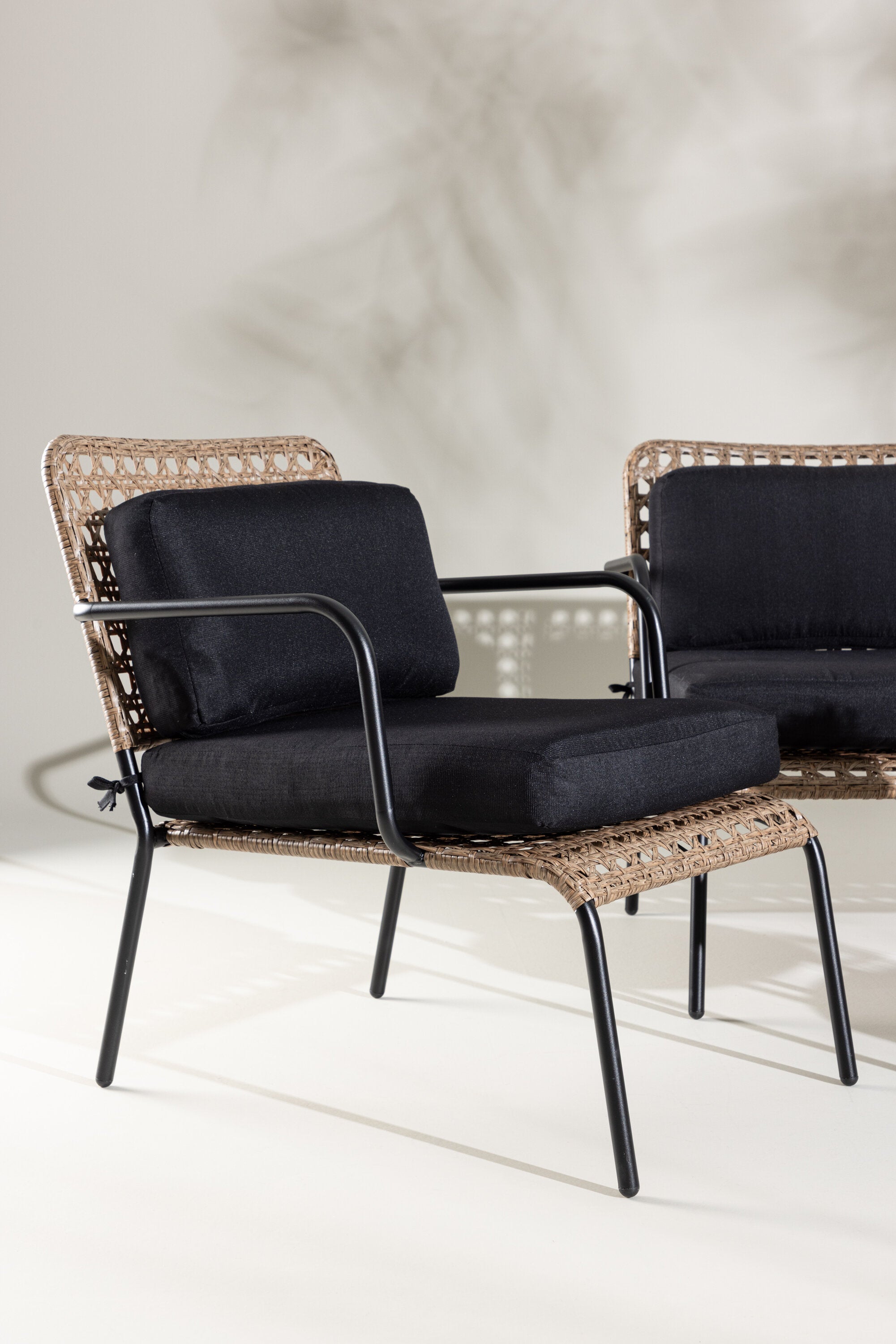 Paola Sofa Outdoorset ⌀50cm in Natur präsentiert im Onlineshop von KAQTU Design AG. Loungeset ist von Venture Home