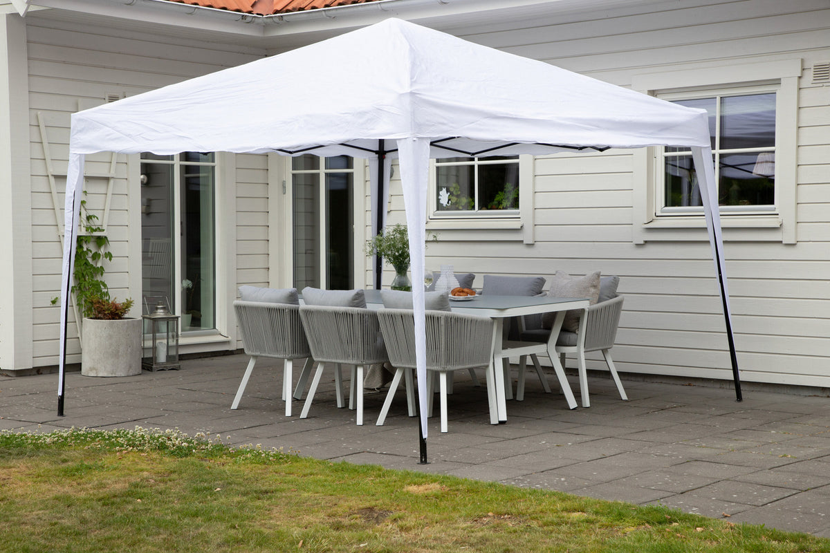 Easy Up Outdoor Schatten in Weiss präsentiert im Onlineshop von KAQTU Design AG. Pavillon ist von Venture Home