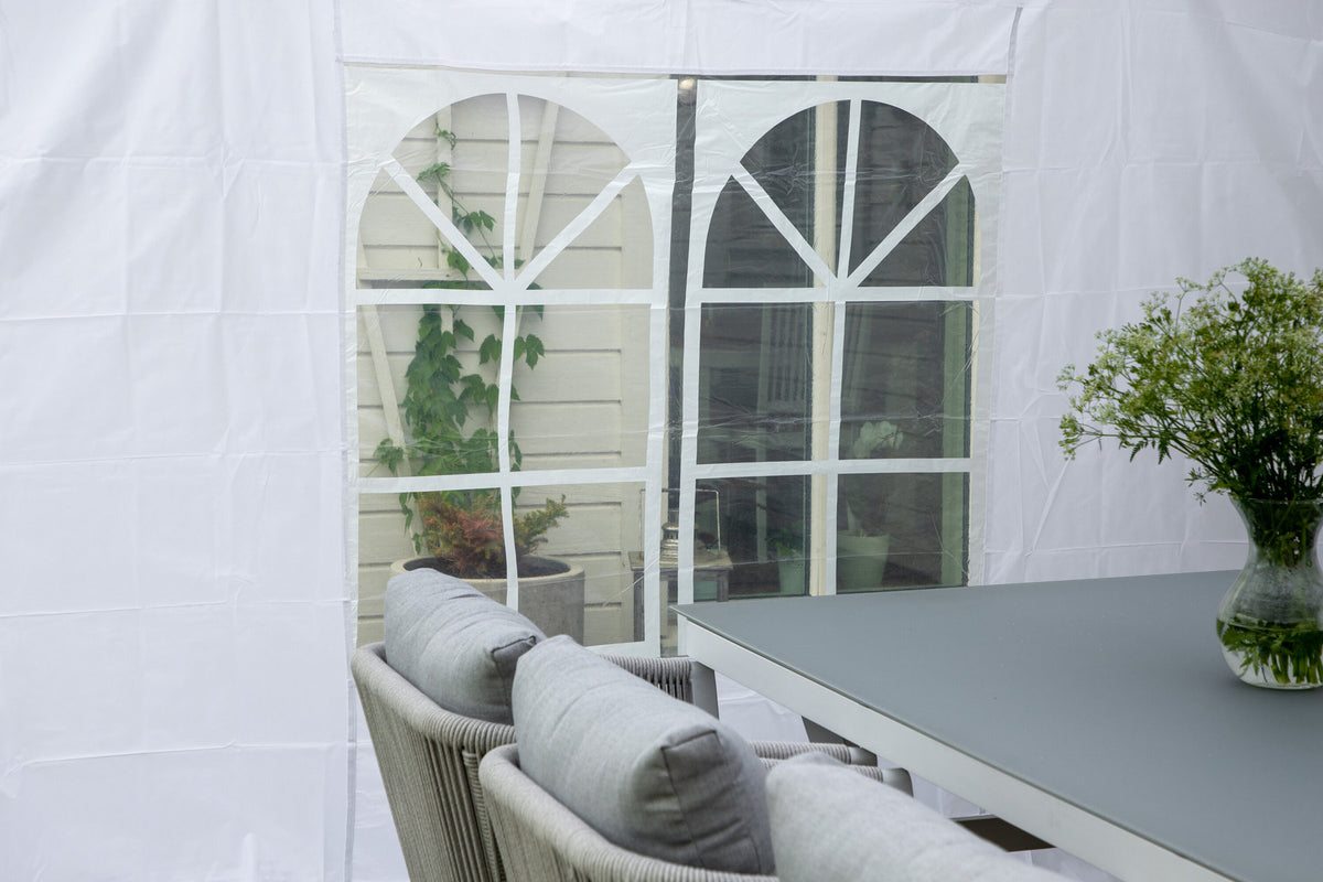 Easy Up Outdoor Schatten in Weiss präsentiert im Onlineshop von KAQTU Design AG. Pavillon ist von Venture Home