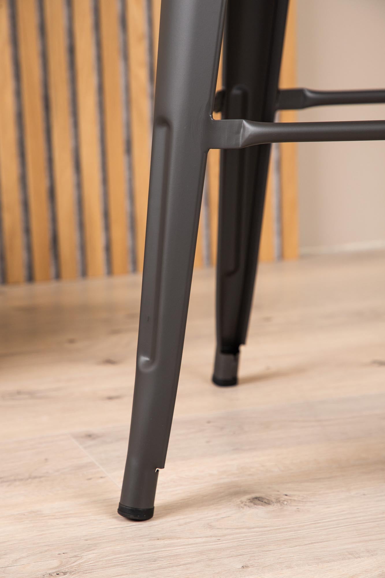 Stilvoller Tempe Barstuhl von Venture Home in sanfter Beigefarbe. Ergonomisch, stabil und perfekt für moderne Küchen und Bars.