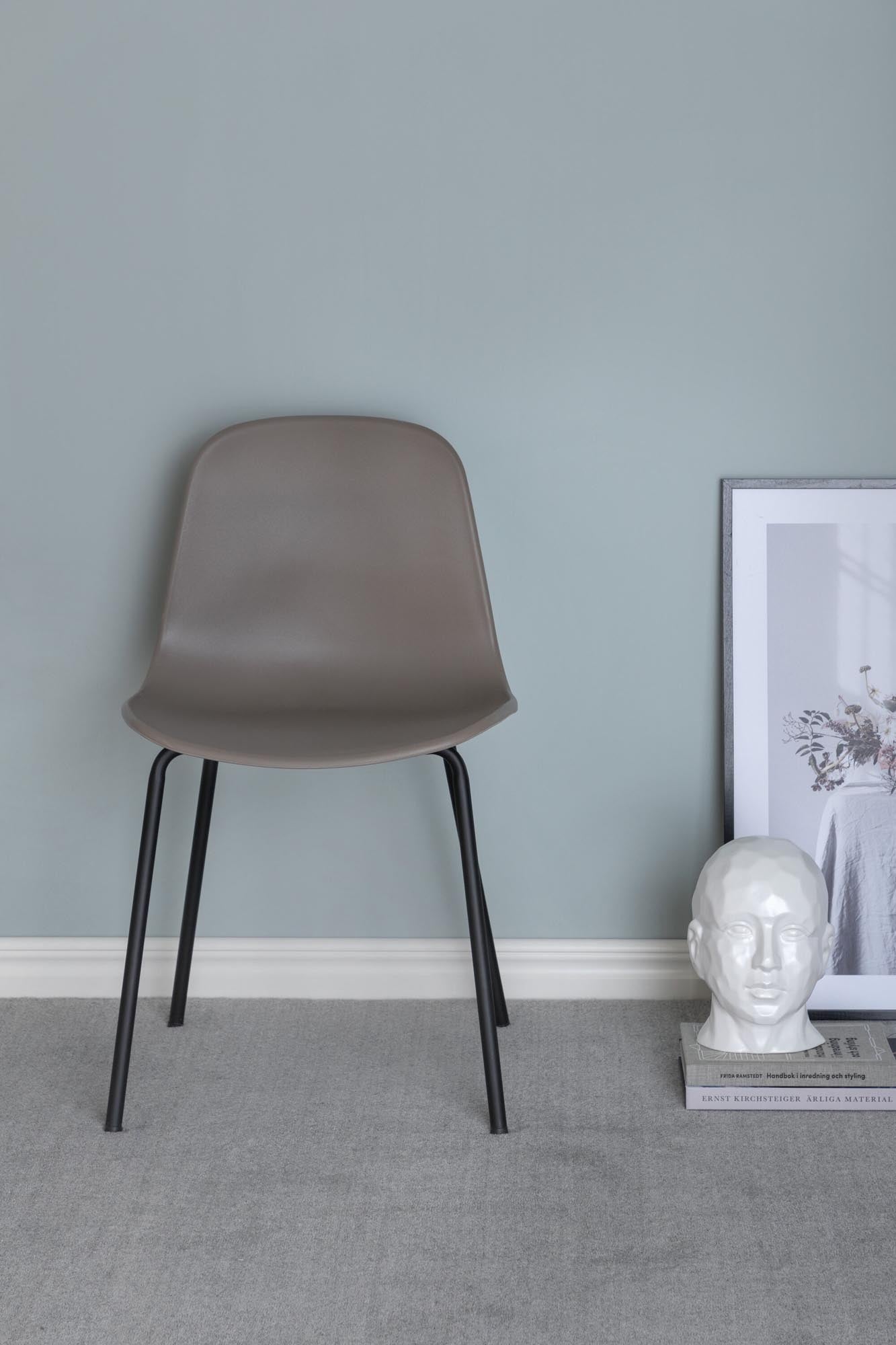 Arctic Stuhl von Venture Home: Elegantes Schwarz, ergonomische Form und pflegeleichte Materialien für stilvolle Esszimmer.