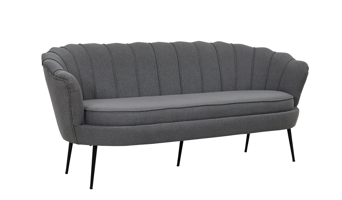 Calais Sofa in Grau präsentiert im Onlineshop von KAQTU Design AG. 3er Sofa ist von Venture Home