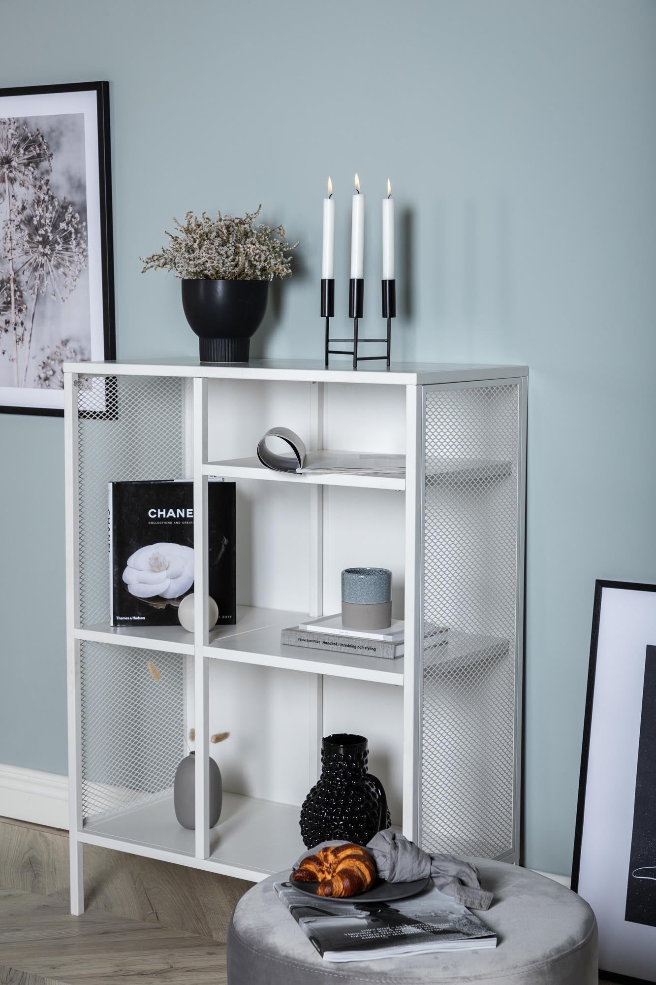 Mischa Regal in Weiss präsentiert im Onlineshop von KAQTU Design AG. Standregal ist von Venture Home