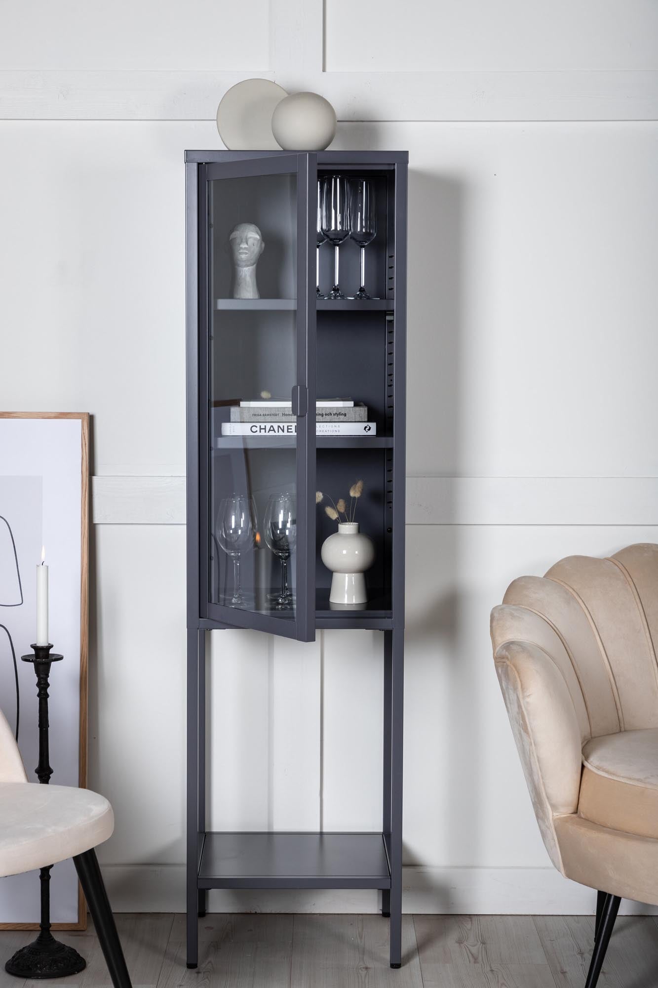 Mischa Kabinett in Grau präsentiert im Onlineshop von KAQTU Design AG. Cabinet ist von Venture Home