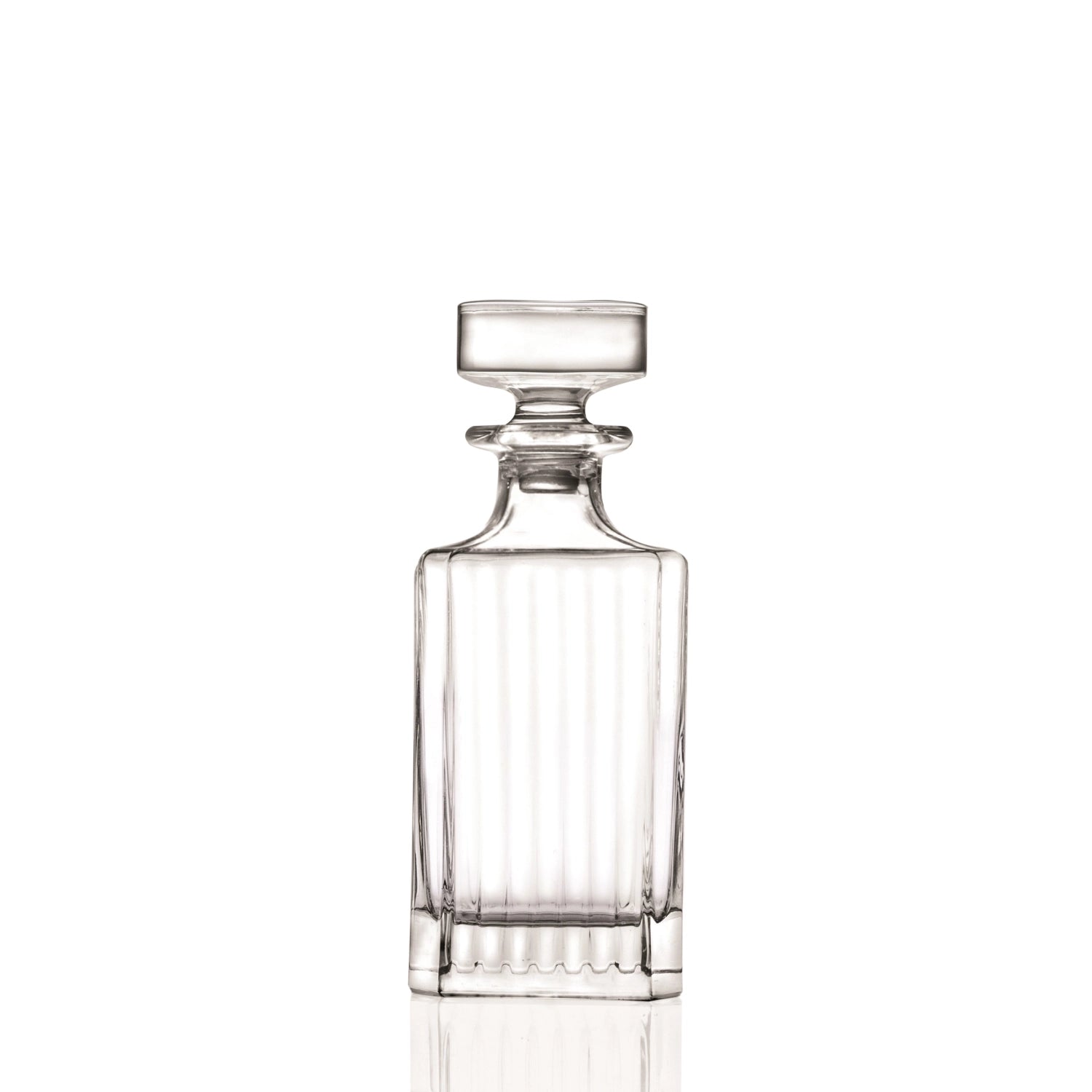 Erleben Sie das 7er Set Timeless Whisky von RCR: Elegante Kristallgläser, die Aroma und Geschmack Ihres Whiskys perfekt zur Geltung bringen.