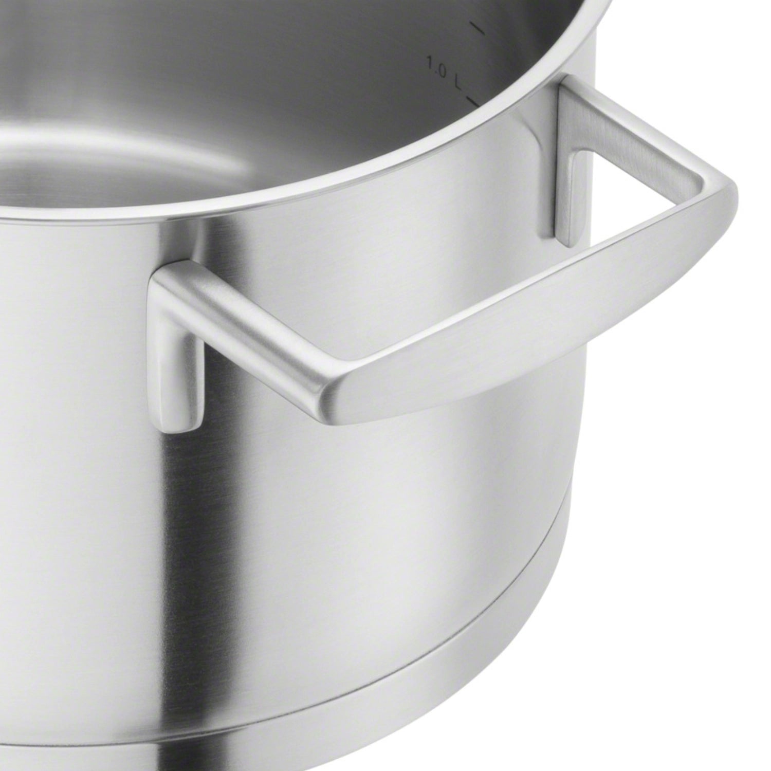 Hochwertiges 5-teiliges Kochtopfset von Zwilling Vitality, ideal für vielseitige Kochtechniken und ansprechendes Küchendesign.