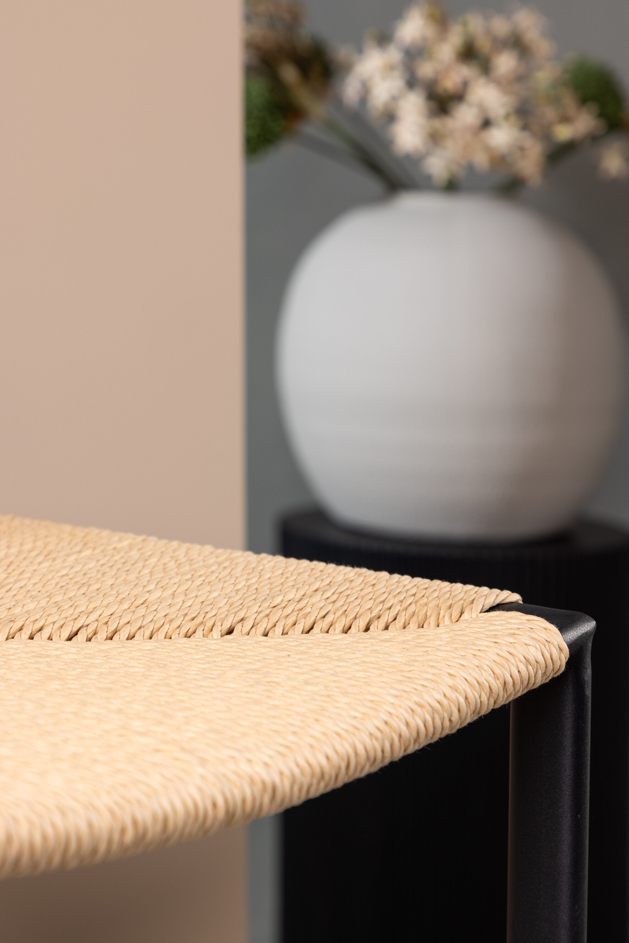 Polly Barstuhl in Natur präsentiert im Onlineshop von KAQTU Design AG. Barhocker ist von Venture Home