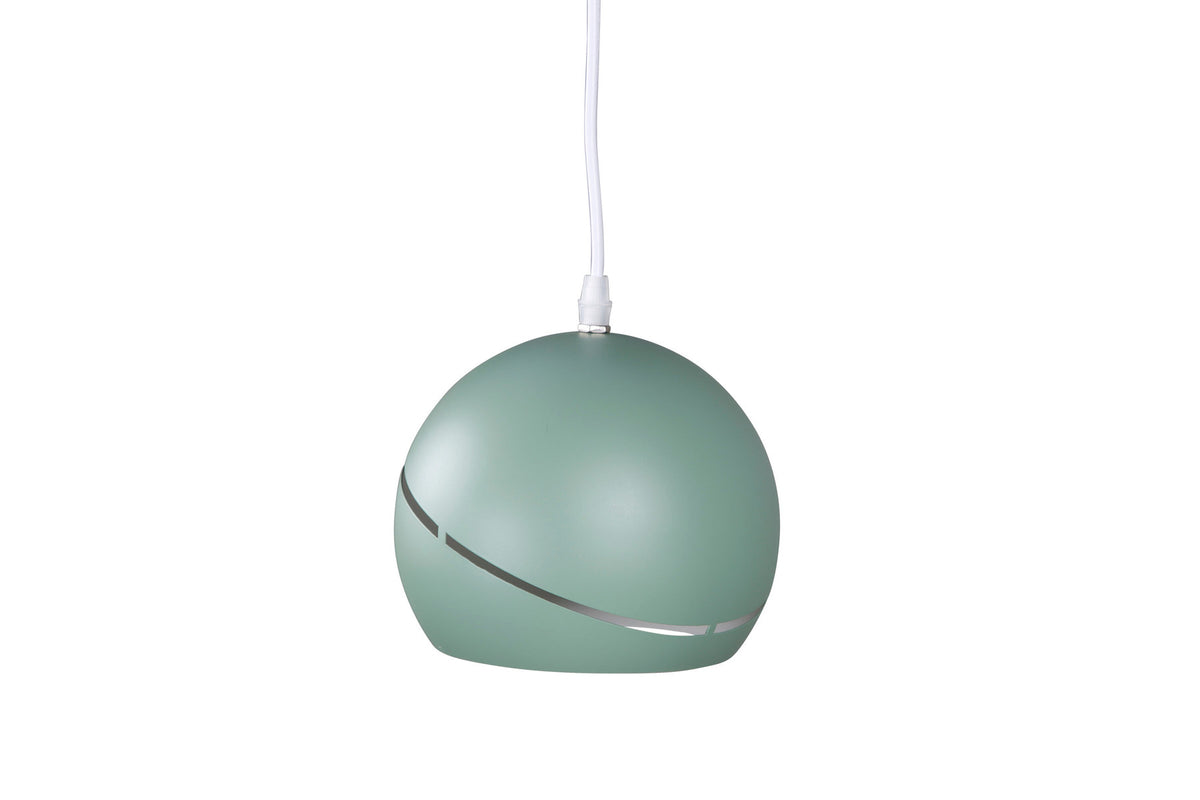 Wei Pendelleuchte in Grün präsentiert im Onlineshop von KAQTU Design AG. Pendelleuchte ist von Venture Home
