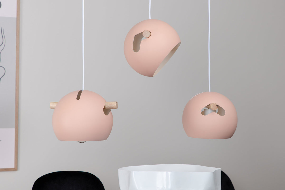 Tubbie Pendelleuchte in Altrosa präsentiert im Onlineshop von KAQTU Design AG. Pendelleuchte ist von Venture Home