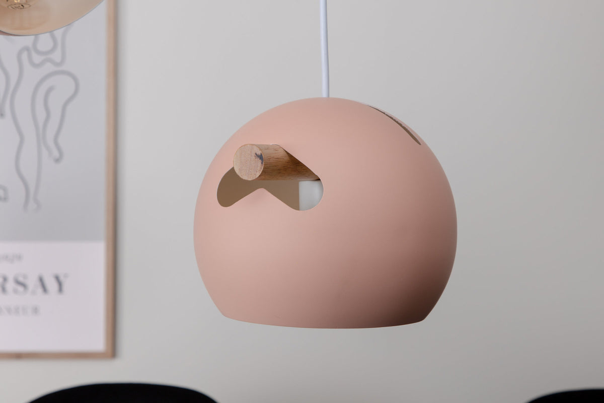Tubbie Pendelleuchte in Altrosa präsentiert im Onlineshop von KAQTU Design AG. Pendelleuchte ist von Venture Home