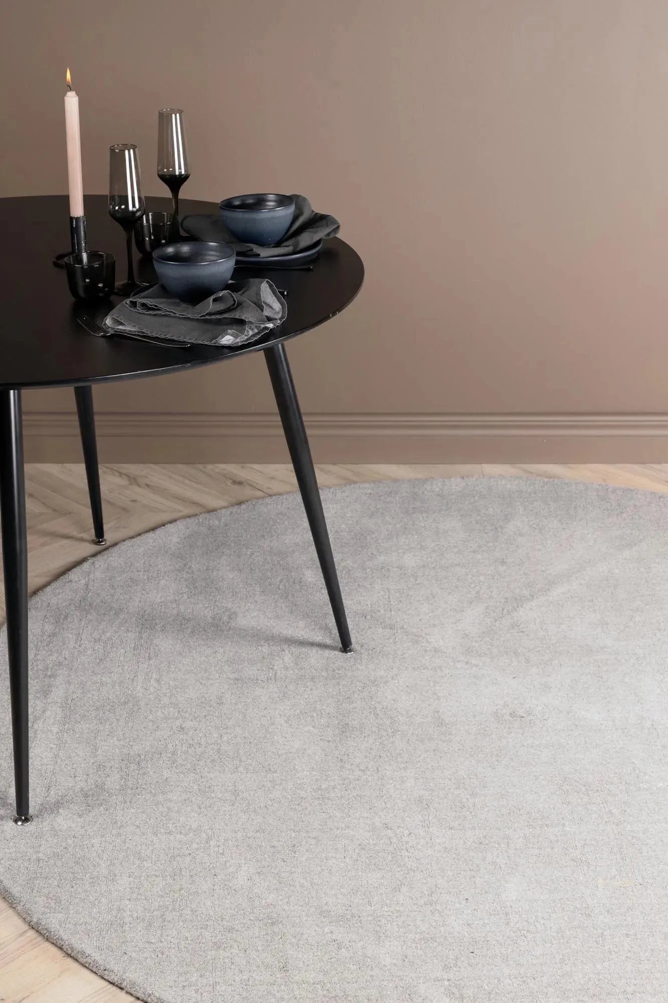 Ulla Teppich von Venture Home: Modernes Design trifft auf Komfort.