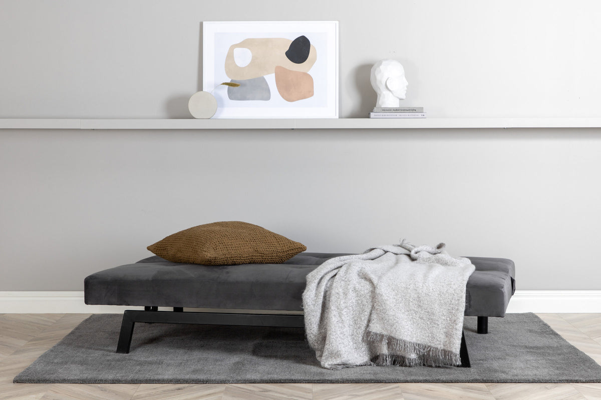 Bodil Sofa in Dunkelgrau präsentiert im Onlineshop von KAQTU Design AG. Bettsofa ist von Venture Home