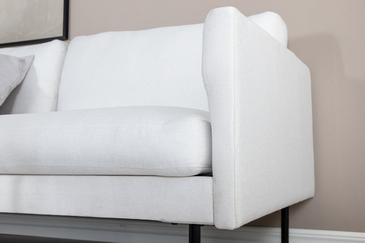 Zoom 2er Sofa in Weiss präsentiert im Onlineshop von KAQTU Design AG. 2er Sofa ist von Venture Home