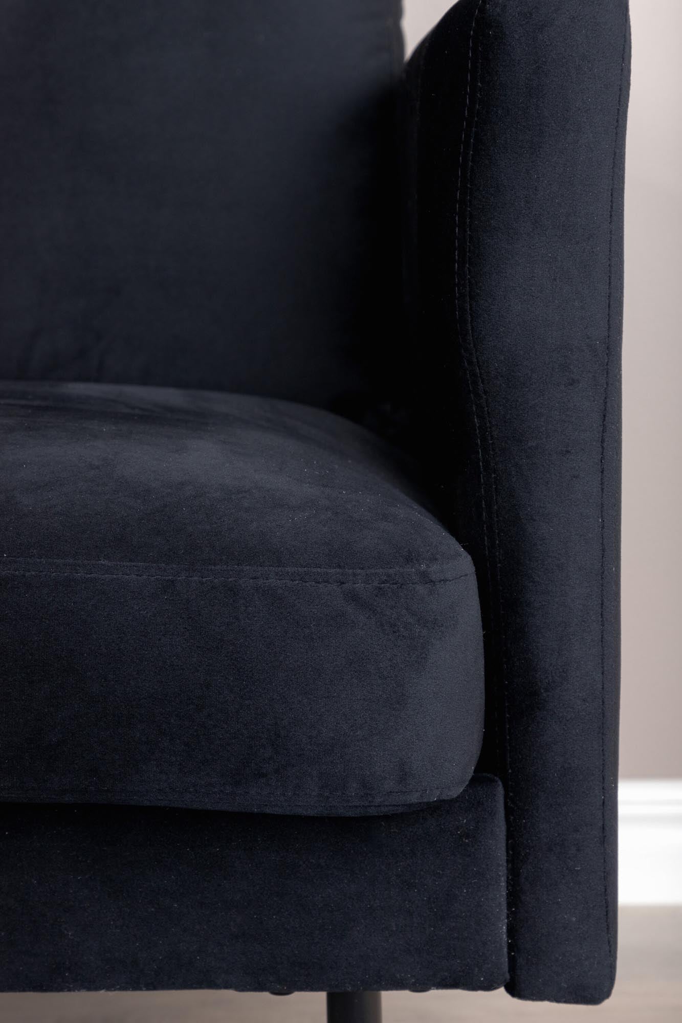 Zoom 2er Sofa in Schwarz präsentiert im Onlineshop von KAQTU Design AG. 2er Sofa ist von Venture Home