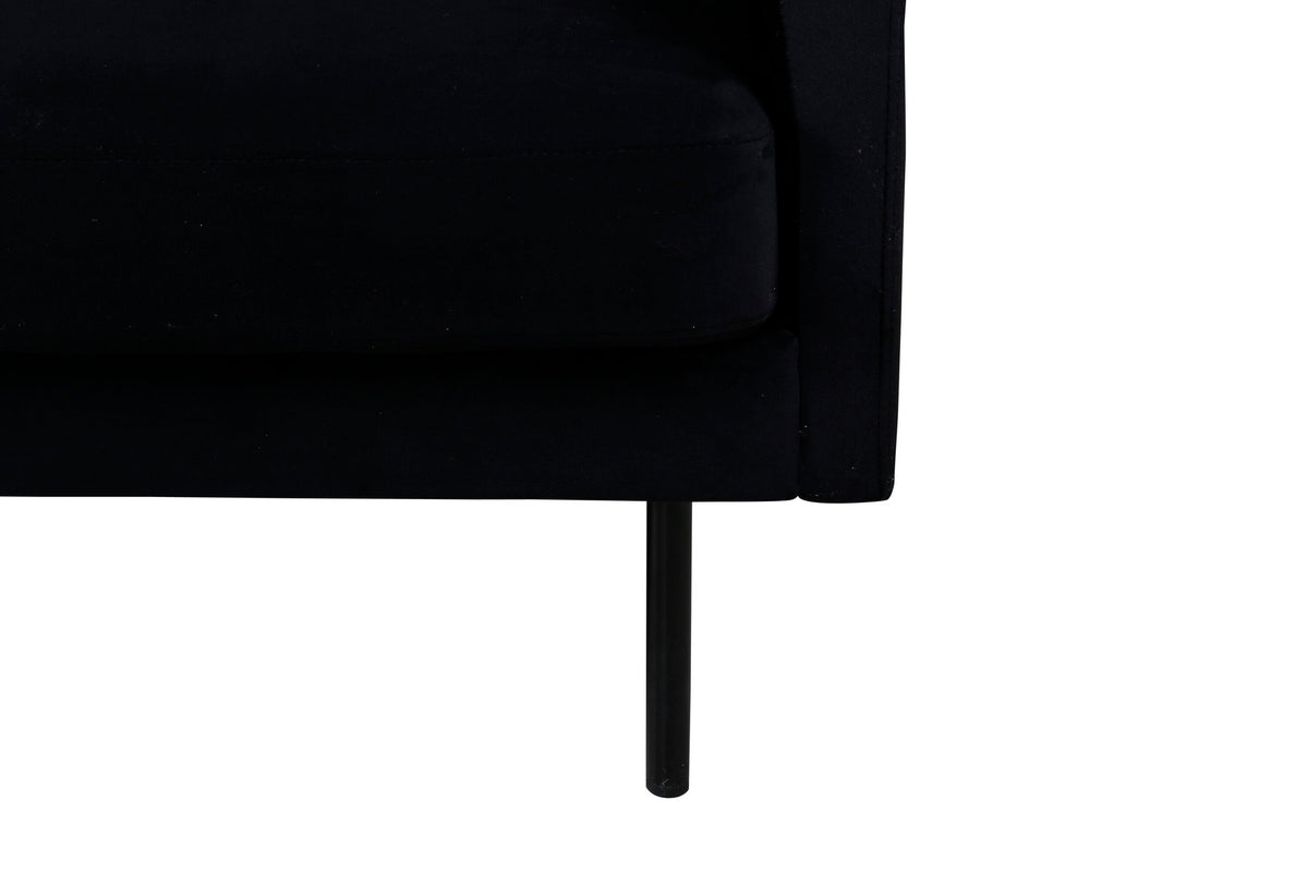 Zoom 3er Sofa in Schwarz präsentiert im Onlineshop von KAQTU Design AG. 3er Sofa ist von Venture Home