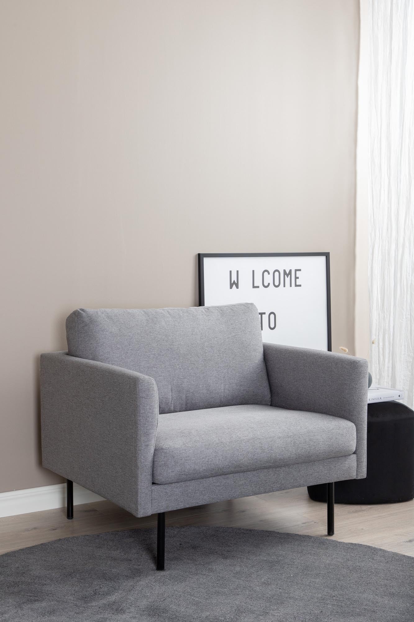 Zoom Sessel in Grau präsentiert im Onlineshop von KAQTU Design AG. Sessel mit Armlehnen ist von Venture Home