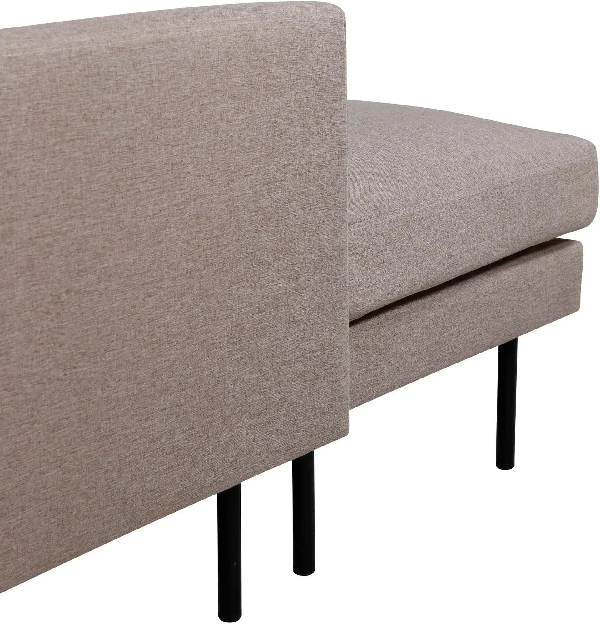 Elegantes Zoom U-Sofa von Venture Home mit samtigem Komfort.