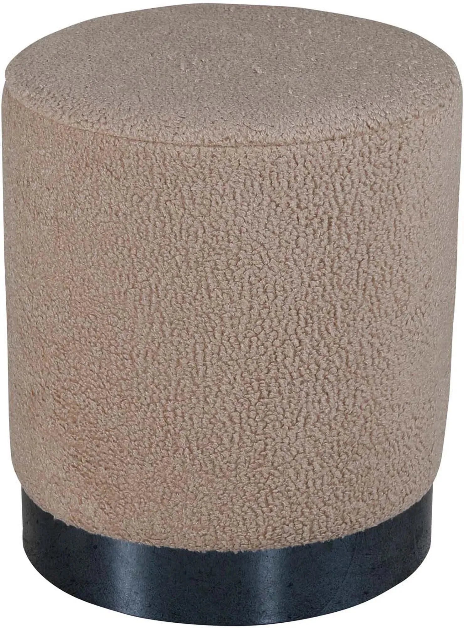 Der Benji Ottoman von Venture Home: Stilvoller Pouf aus Teddystoff, vielseitig als Sitz oder Fusshocker, langlebig und elegant.