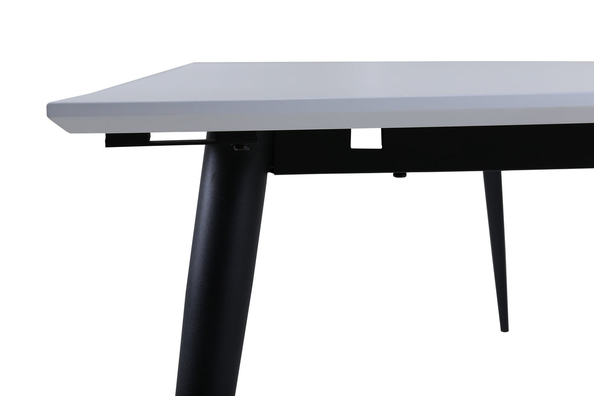 Jimmy Tisch in Weiss präsentiert im Onlineshop von KAQTU Design AG. Esstisch ist von Venture Home