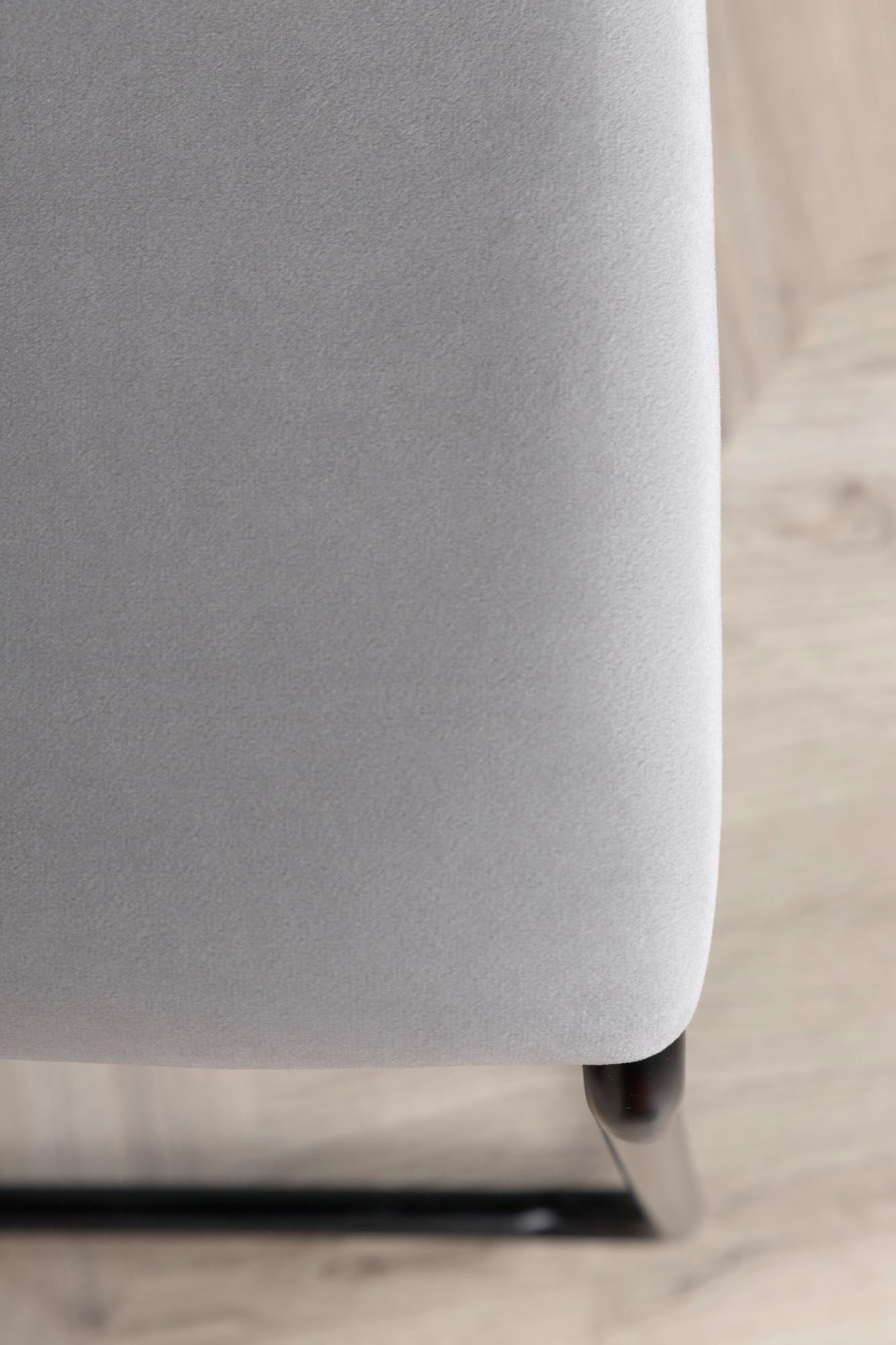 Kenth Stuhl in Grau präsentiert im Onlineshop von KAQTU Design AG. Stuhl ist von Venture Home