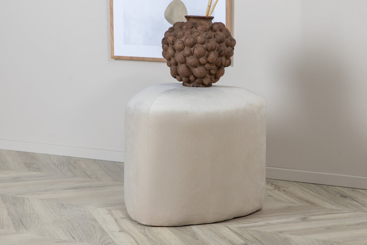 Peg Ottoman / Pouf in Weiss präsentiert im Onlineshop von KAQTU Design AG. Pouf ist von Venture Home