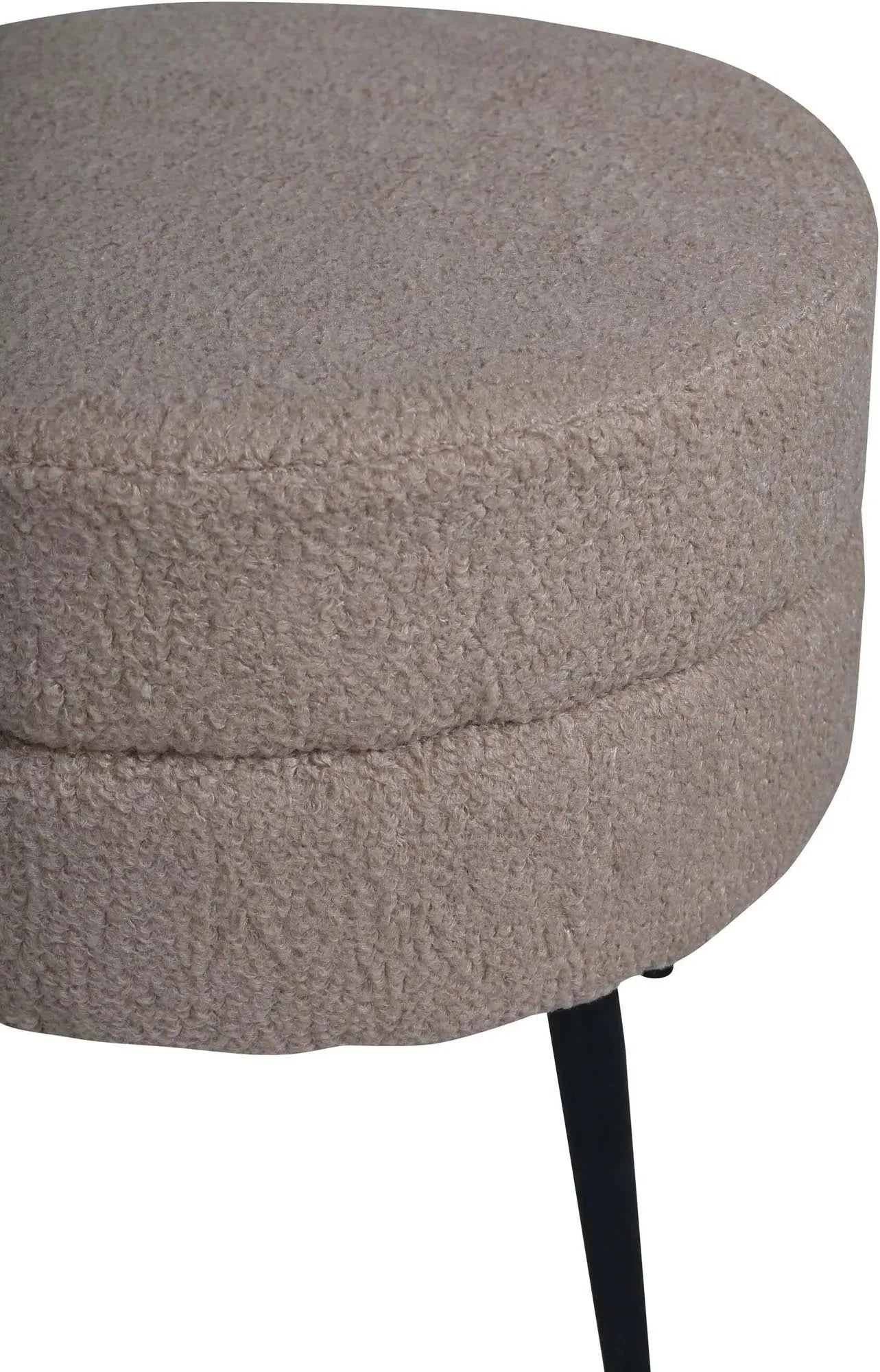 Eleganter beige Pouf von Venture Home für stilvolle Wohnräume.