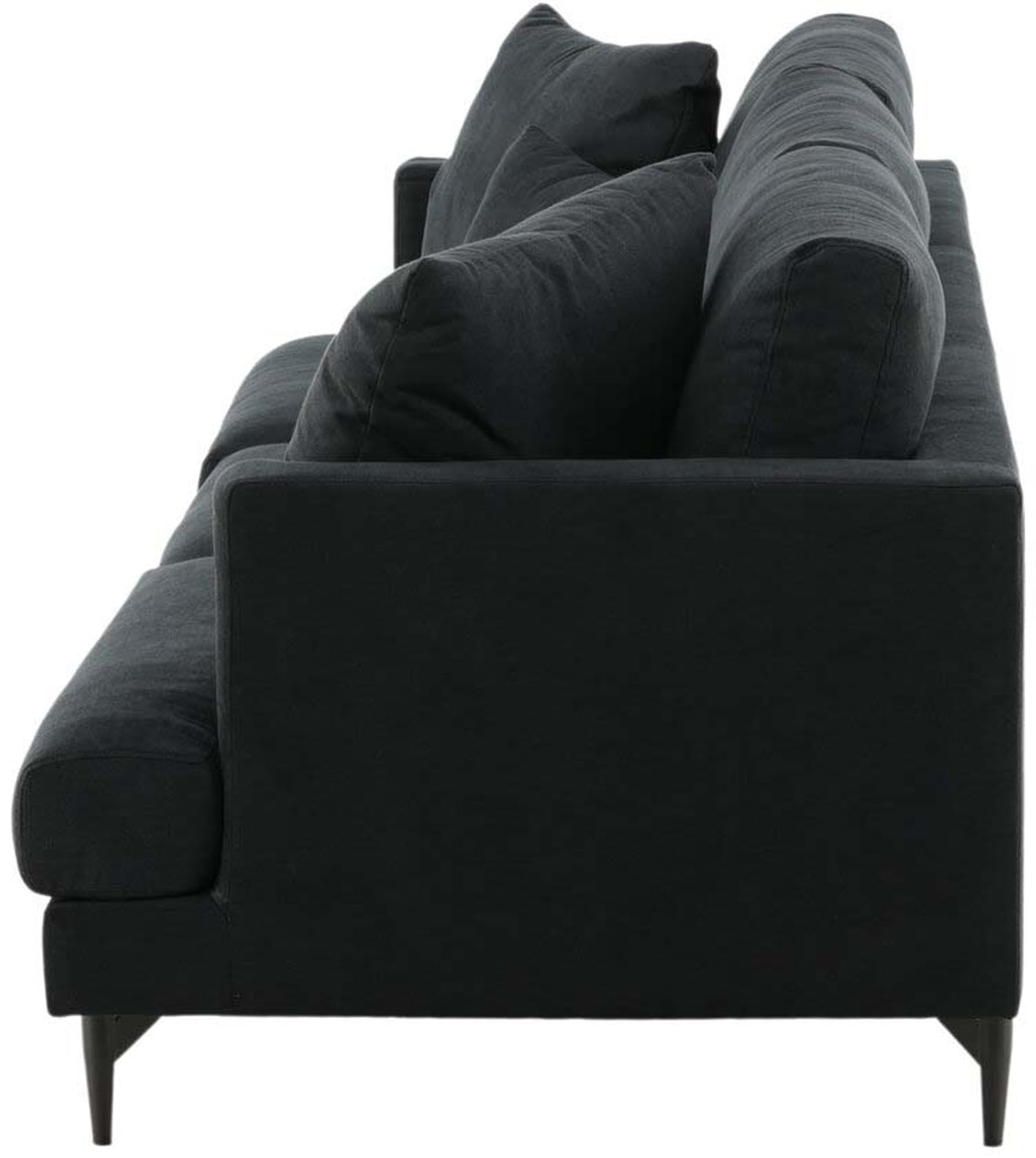 Erleben Sie das Sofia Sofa von Venture Home: Ein elegantes 3er Sofa mit nostalgischem Design, hochwertigem Cord-Stoff und großzügigem Platz für gesellige Abende.