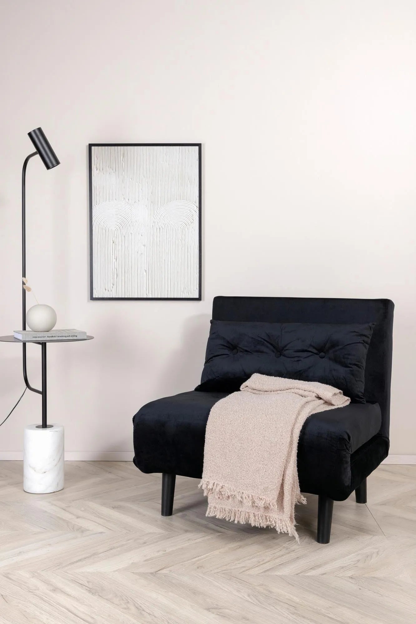 Vicky Bettsofa: Eleganz und Komfort für Ihr modernes Zuhause.