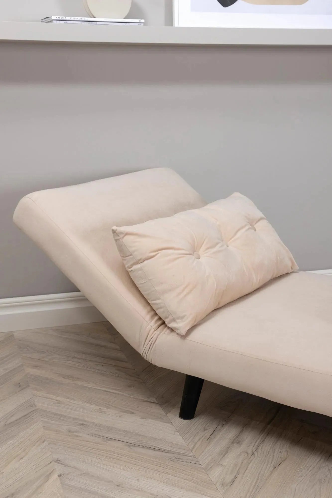 Vicky Bettsofa: Eleganz und Komfort für Ihr modernes Zuhause.