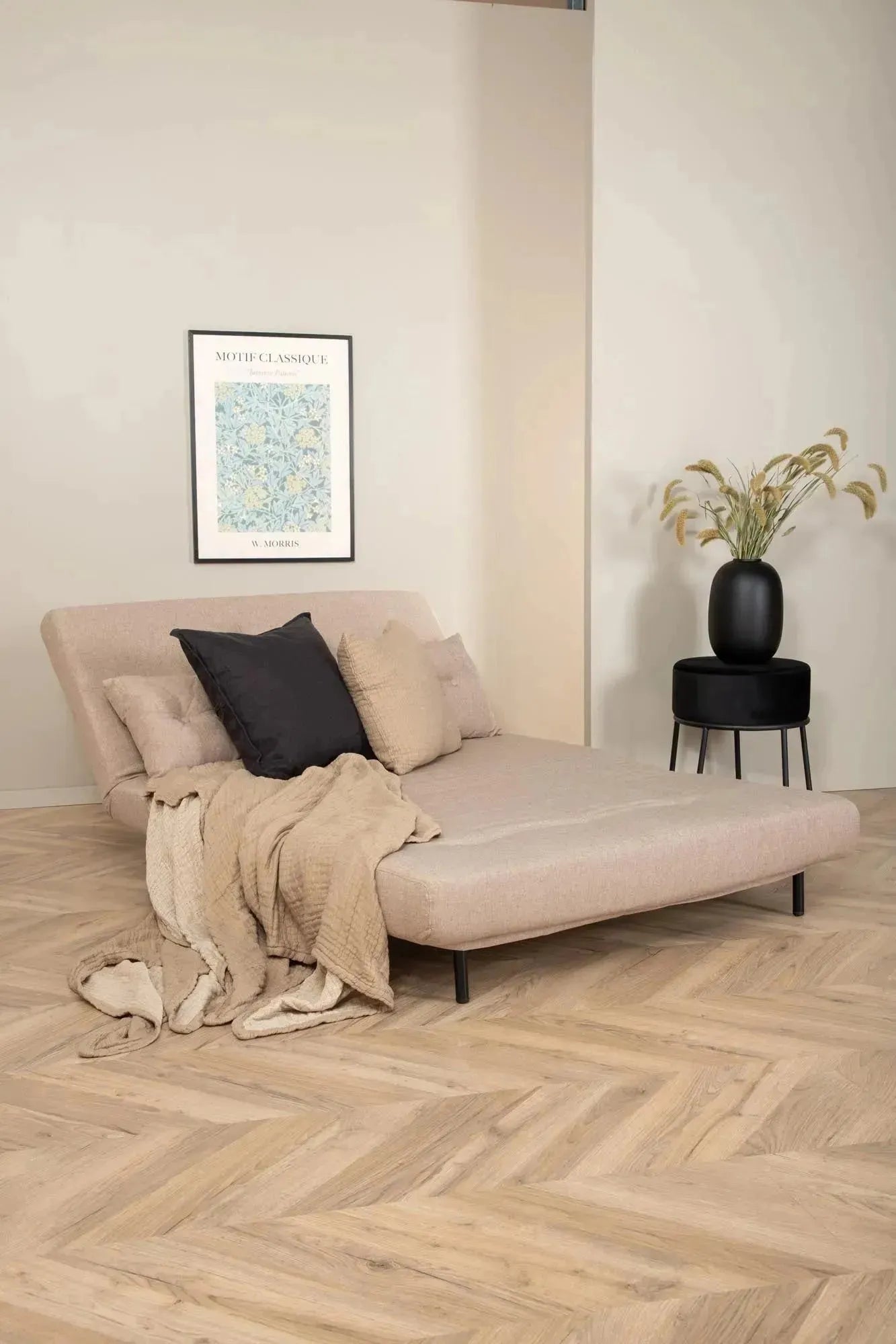 Vicky Bettsofa: Eleganz und Komfort für Ihr modernes Zuhause.