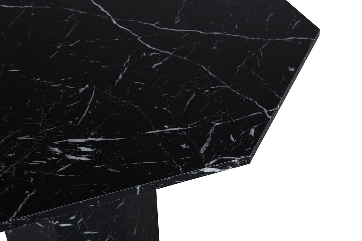 Marbs Tisch in Schwarz präsentiert im Onlineshop von KAQTU Design AG. Esstisch ist von Venture Home