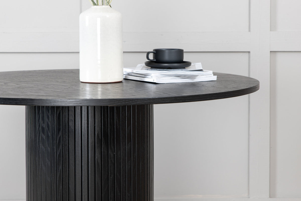 Bianca Esstisch in Schwarz präsentiert im Onlineshop von KAQTU Design AG. Esstisch ist von Venture Home