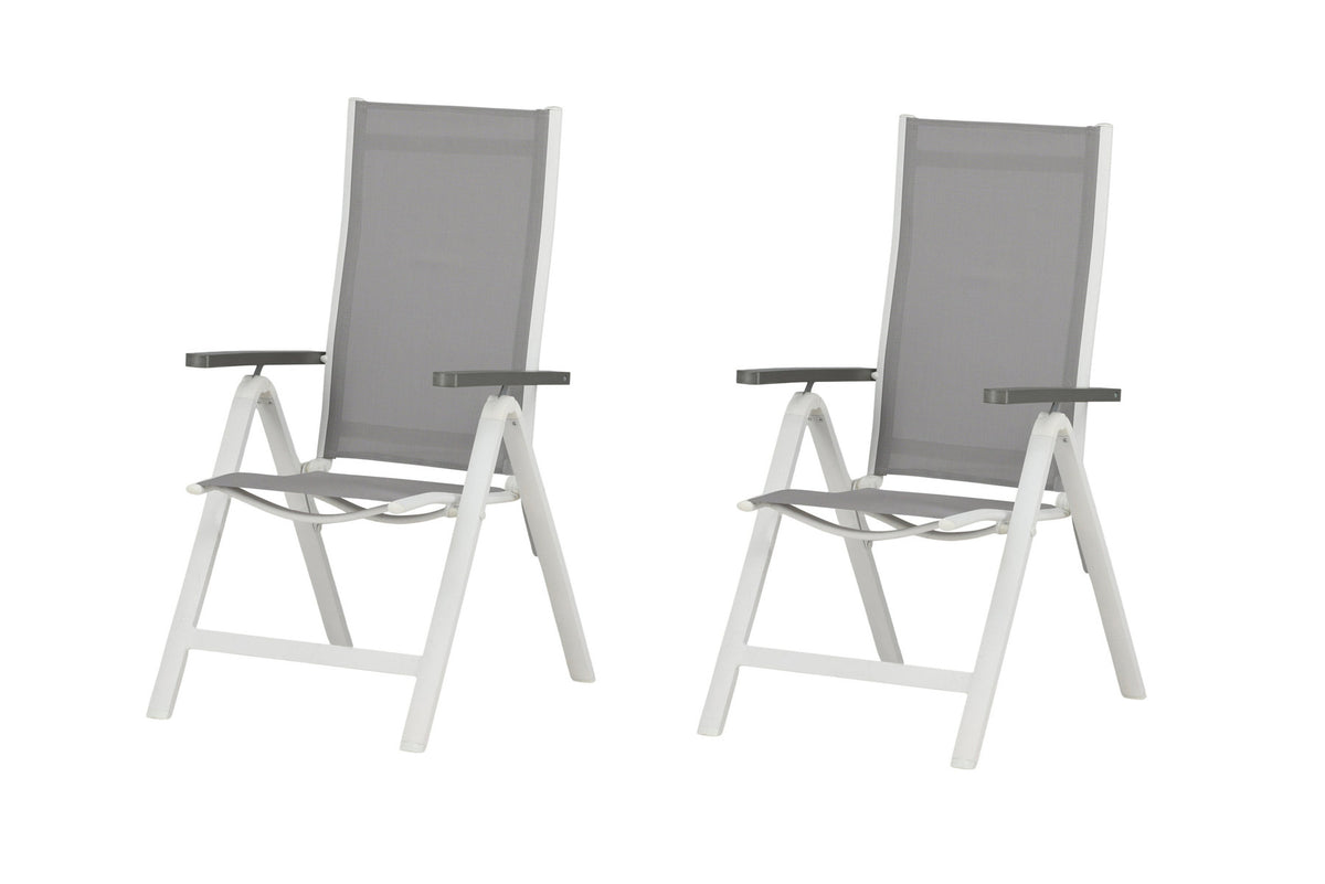 Albany Light Stuhl in Grau präsentiert im Onlineshop von KAQTU Design AG. Gartenstuhl mit Armlehnen ist von Venture Home