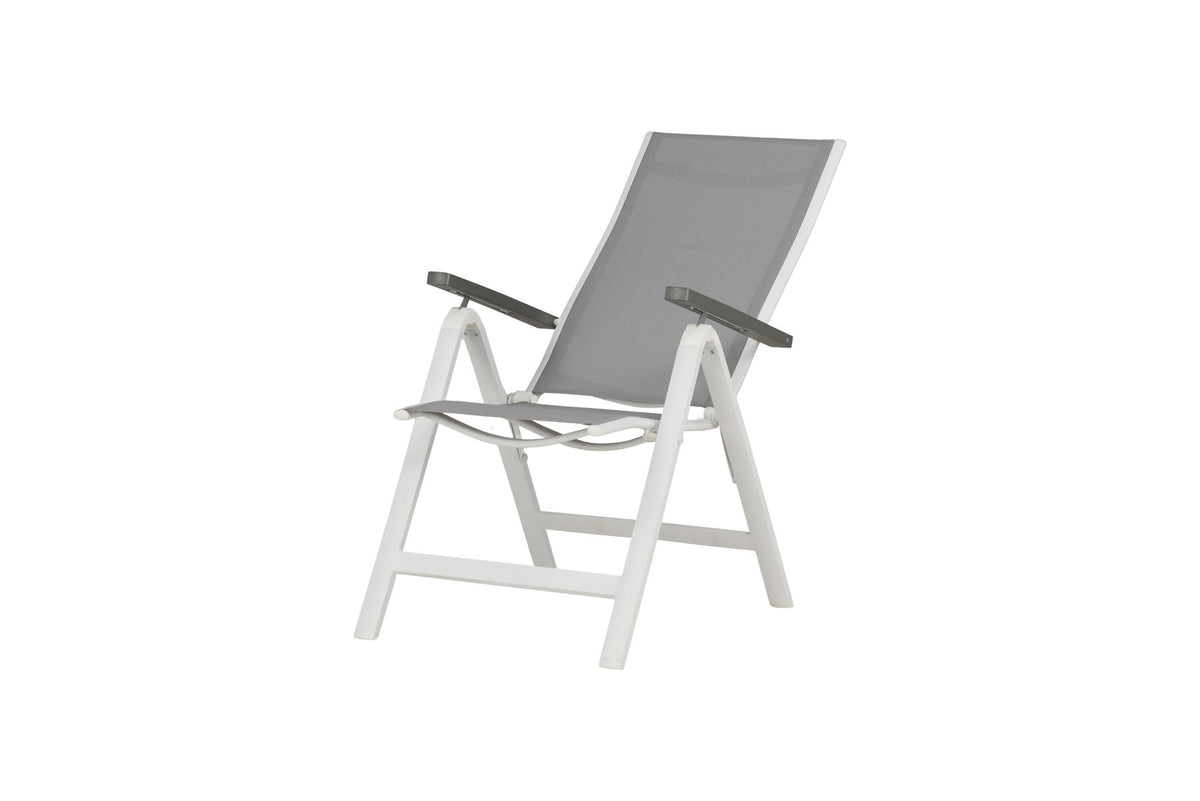 Albany Light Stuhl in Grau präsentiert im Onlineshop von KAQTU Design AG. Gartenstuhl mit Armlehnen ist von Venture Home