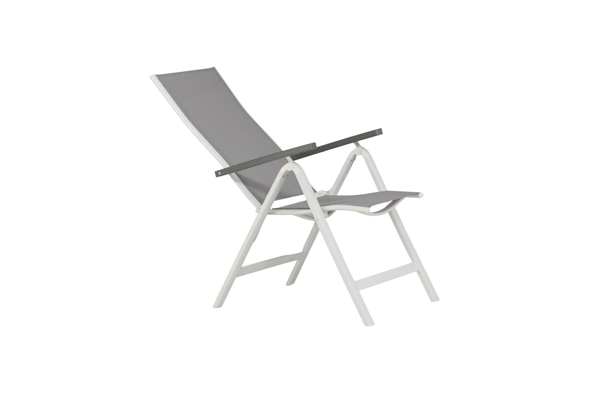 Albany Light Stuhl in Grau präsentiert im Onlineshop von KAQTU Design AG. Gartenstuhl mit Armlehnen ist von Venture Home