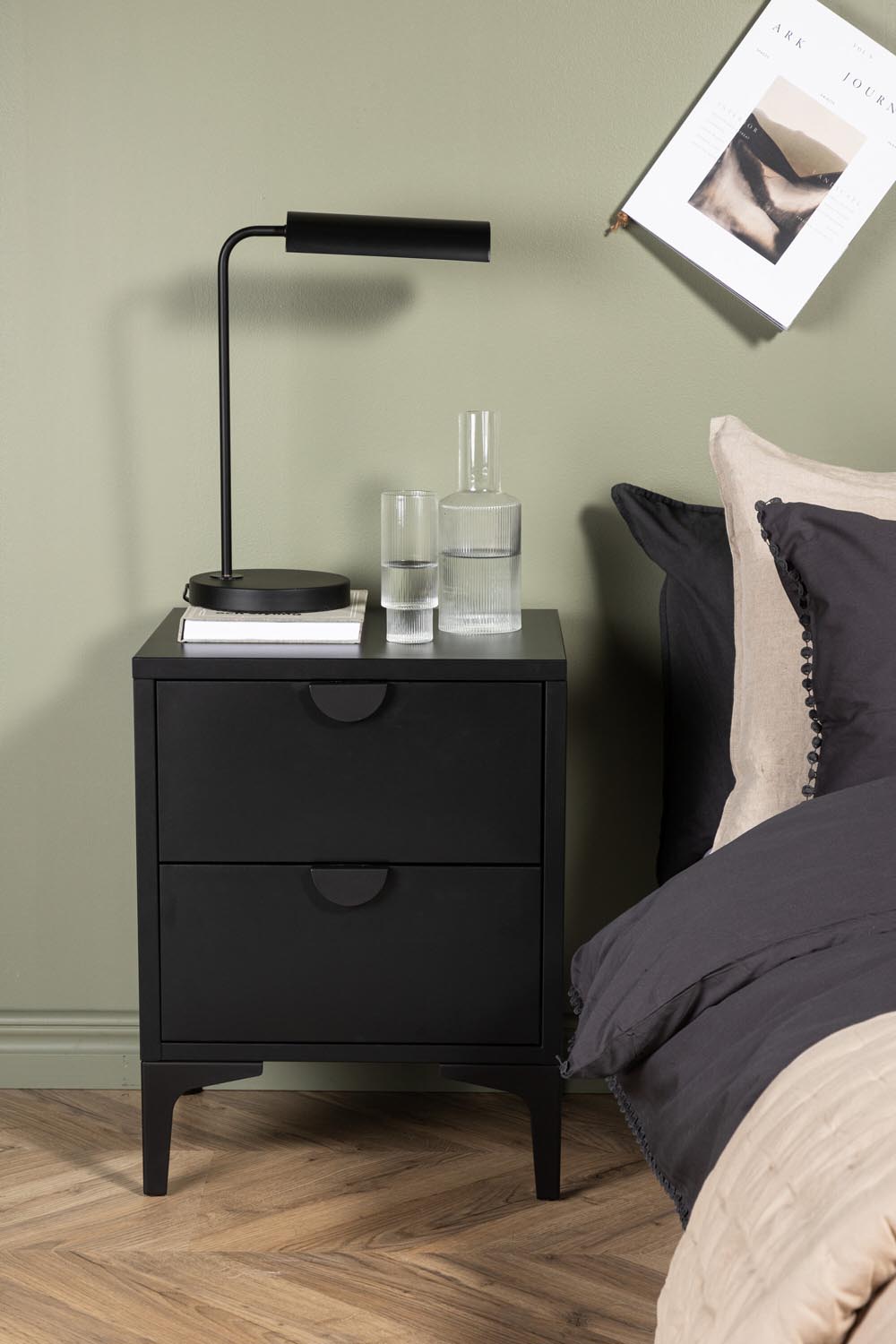 Piring 2 Korpus in Schwarz präsentiert im Onlineshop von KAQTU Design AG. Regal Zubehör ist von Venture Home
